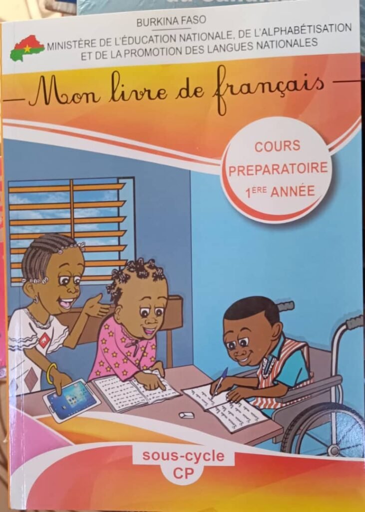 Burkina : Des enseignants apprécient les nouveaux manuels du CP et CE 2 Burkina : Des enseignants apprécient les nouveaux manuels du CP et CE 2