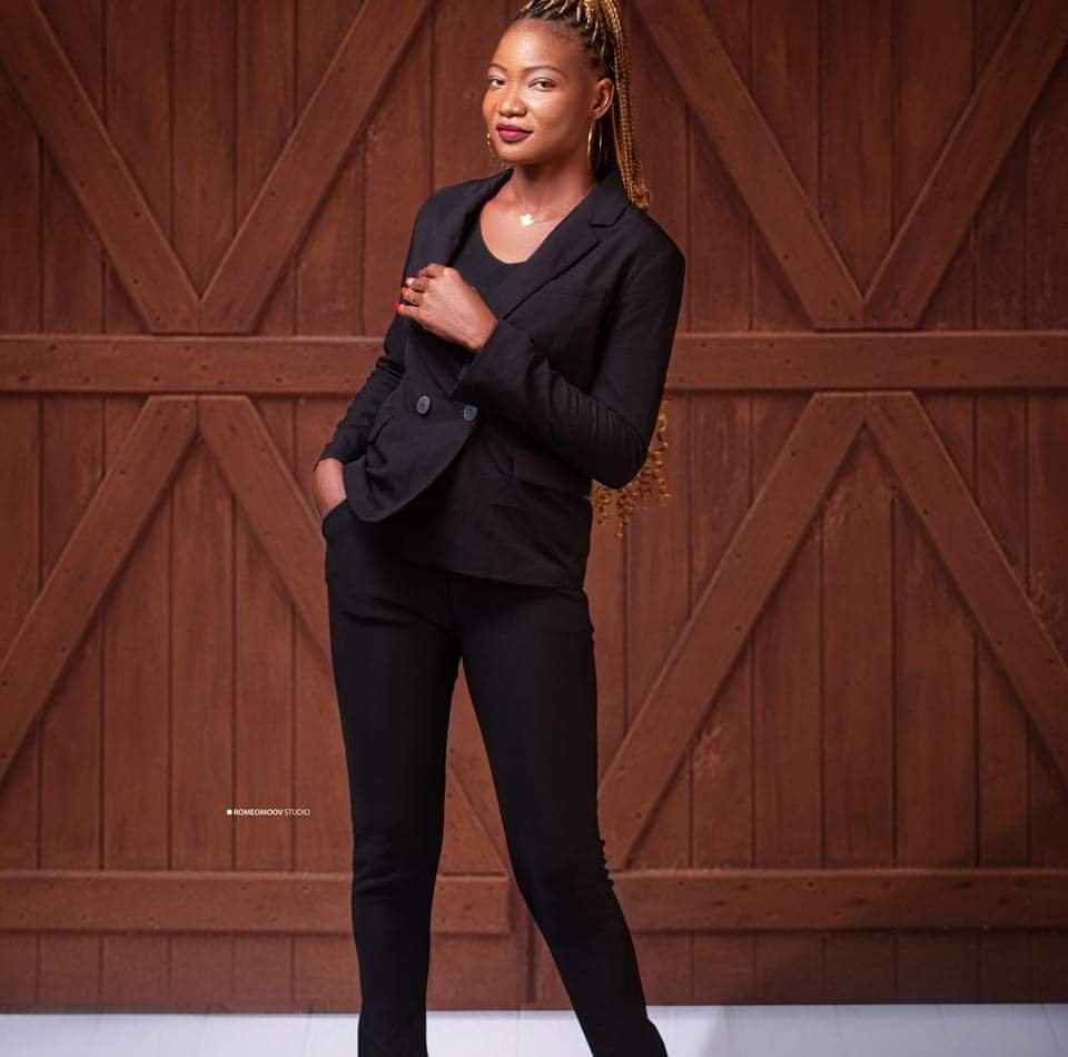Yeri Natacha Pascaline Dah : L’entrepreneure qui redonne éclat aux domiciles et chantiers 2