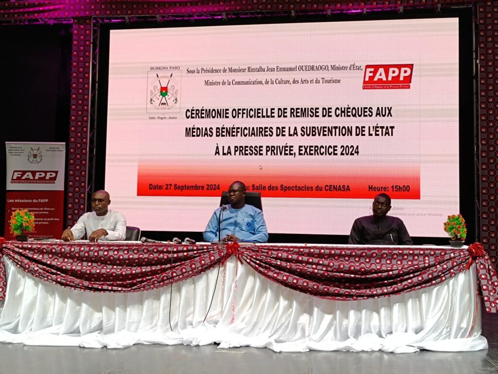 Subvention à la presse privée : 200 millions de FCFA alloués en 2024 2 Subvention à la presse privée : 200 millions de FCFA alloués en 2024 2