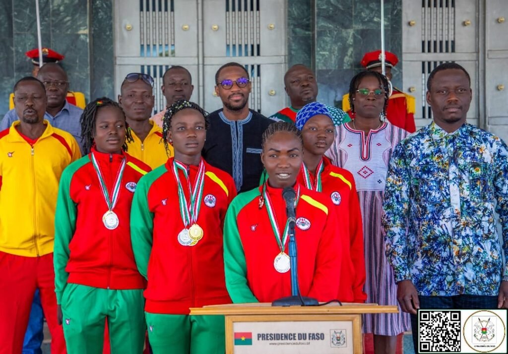 Cyclisme féminin : Les Etalons dames félicitées par le Président du Faso pour leur exploit au Burundi 3 Cyclisme féminin : Les Etalons dames félicitées par le Président du Faso pour leur exploit au Burundi 3