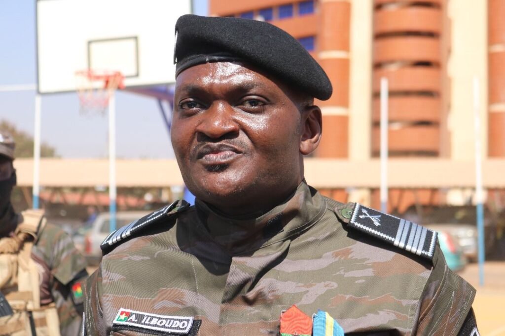 Burkina Faso : "e-CMC", fini le traitement des données sur supports papier 2 Burkina Faso : "e-CMC", fini le traitement des données sur supports papier 2