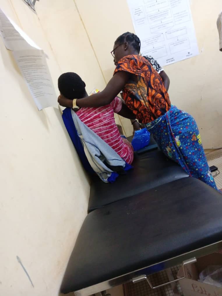 Université Joseph KI-ZERBO : Une étudiante perd connaissance suite au vol de son vélo 2 Université Joseph KI-ZERBO : Une étudiante perd connaissance suite au vol de son vélo 2