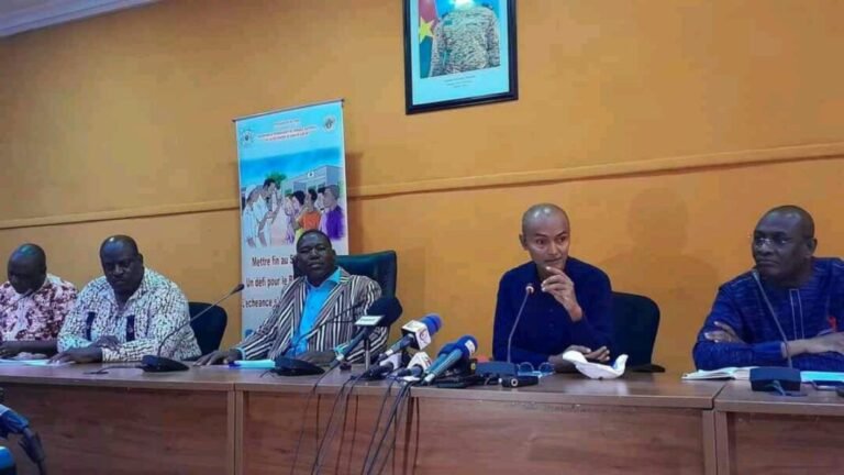 Burkina Faso : Bientôt une campagne de dépistage du VIH et de l'Hépatite B 1 Burkina Faso : Bientôt une campagne de dépistage du VIH et de l'Hépatite B 1