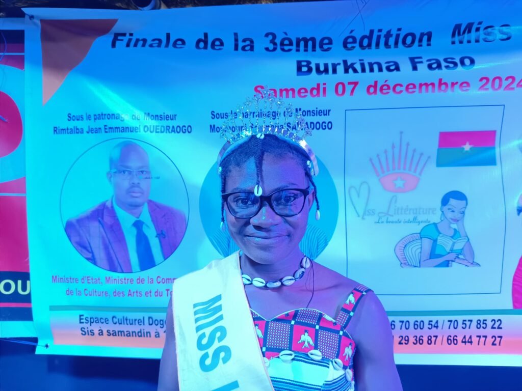 Miss Littérature Burkina 2024 : Dagnagninwendé Lydia Clémence Kaboré couronnée 3 Miss Littérature Burkina 2024 : Dagnagninwendé Lydia Clémence Kaboré couronnée 3