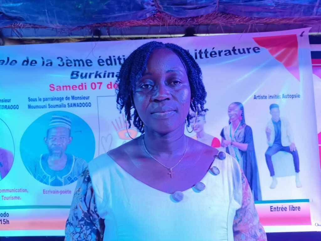 Miss Littérature Burkina 2024 : Dagnagninwendé Lydia Clémence Kaboré couronnée 4 Miss Littérature Burkina 2024 : Dagnagninwendé Lydia Clémence Kaboré couronnée 4