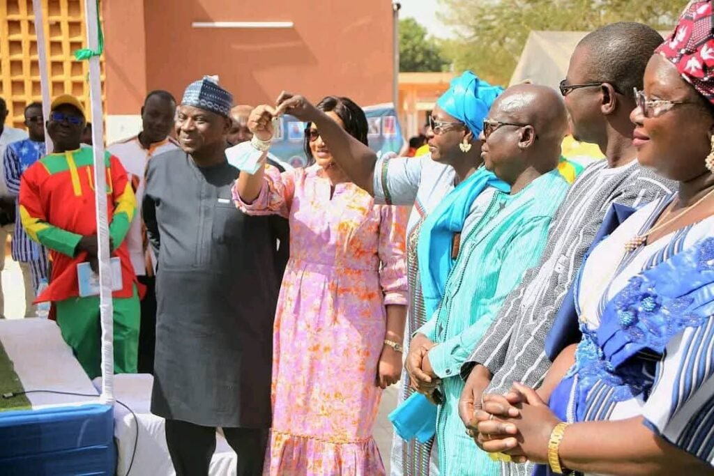Koudougou : Le CHR rénové avec 22 nouvelles salles d’hospitalisation... 3 Koudougou : Le CHR rénové avec 22 nouvelles salles d’hospitalisation... 3