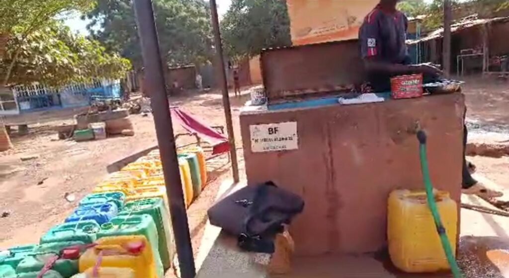 Coupure d’eau : des robinets « muets » dans certains quartiers de Ouagadougou 4 Coupure d’eau : des robinets « muets » dans certains quartiers de Ouagadougou 4