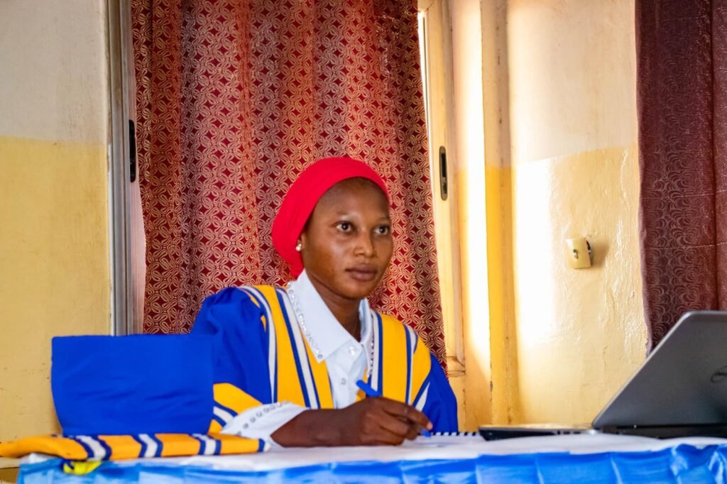 Ouiyibou Aïssa : Du deuil à l’excellence, un parcours inspirant porté par la Fondation Go Paga 2 Ouiyibou Aïssa : Du deuil à l’excellence, un parcours inspirant porté par la Fondation Go Paga 2