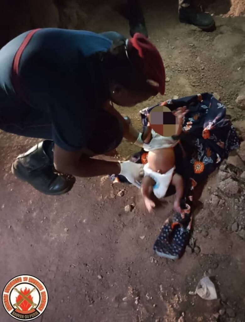 Dédougou : Un bébé abandonné secouru par les Sapeurs-Pompiers 2 Dédougou : Un bébé abandonné secouru par les Sapeurs-Pompiers 2