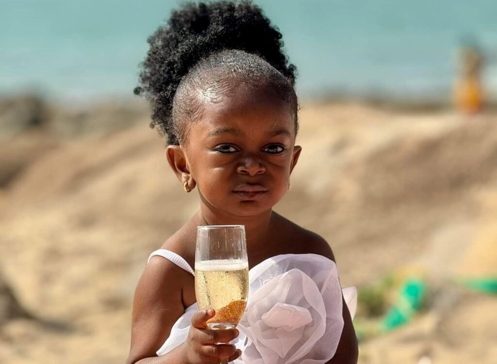 Mariam Diakité : La nouvelle compagne de l’artiste guinéen Grand P 3 Mariam Diakité : La nouvelle compagne de l’artiste guinéen Grand P 3