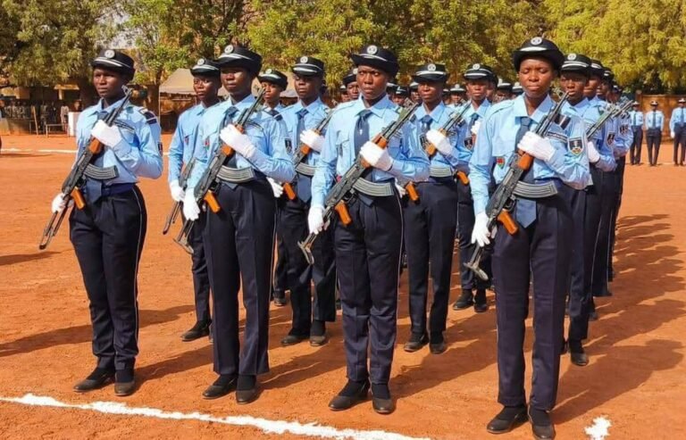 Burkina : 2069 élèves policiers formés pour servir le pays 1 Burkina : 2069 élèves policiers formés pour servir le pays 1