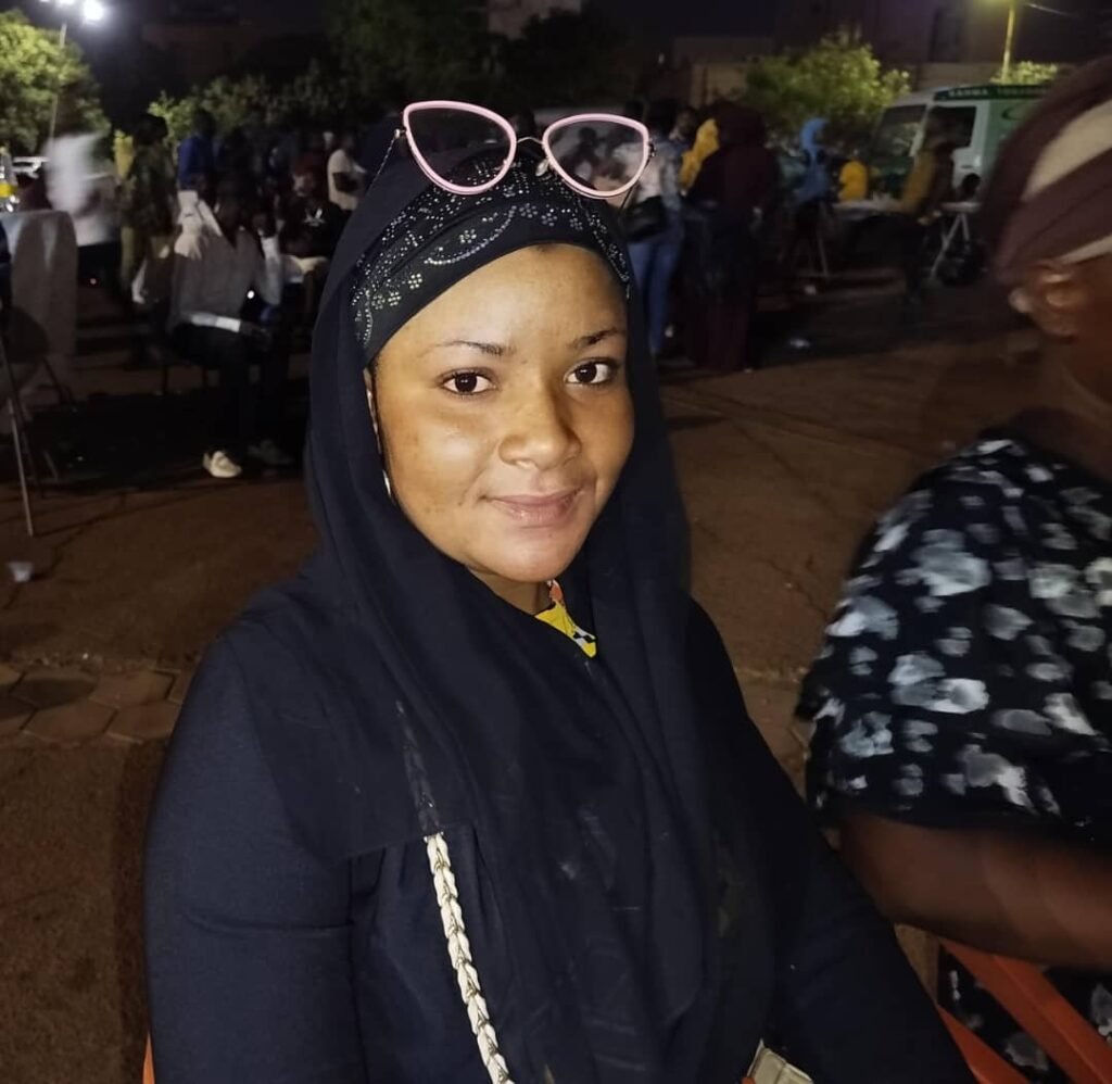 “Nous sommes devenues amies grâce à cette rupture collective”, Roseline et Fatouma 4 “Nous sommes devenues amies grâce à cette rupture collective”, Roseline et Fatouma 4