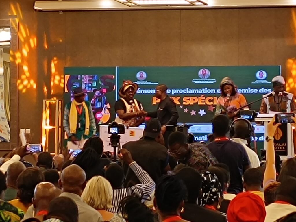 FESPACO 2025 : Voici les 4 réalisatrices burkinabè̀ qui ont eu des prix 3 FESPACO 2025 : Voici les 4 réalisatrices burkinabè̀ qui ont eu des prix 3