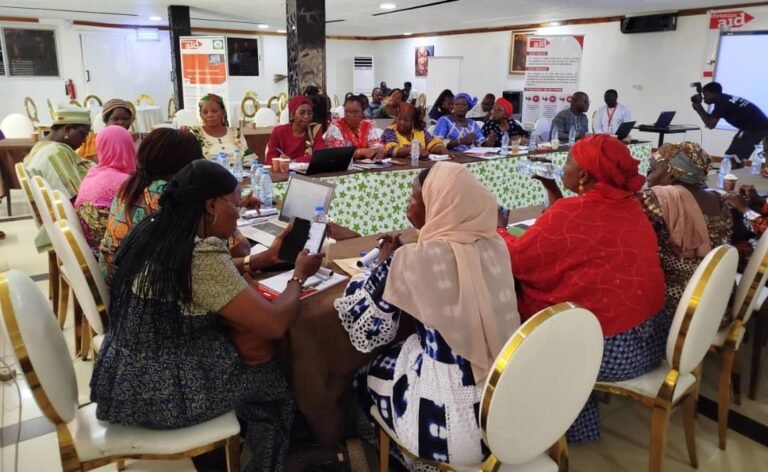 Projet « Making taxi wok fort woman » : Des soins gratuits pour femmes enceintes et enfants de 0-5 ans 9