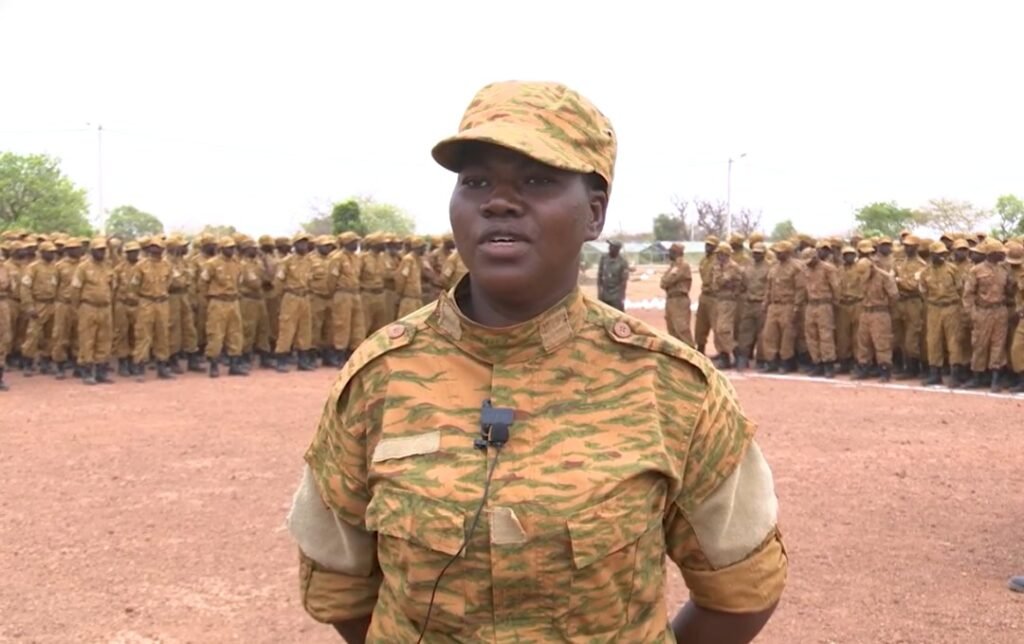 Initiative présidentielle Faso Mêbo : 450 jeunes prêts à servir l'Etat 3 Initiative présidentielle Faso Mêbo : 450 jeunes prêts à servir l'Etat 3
