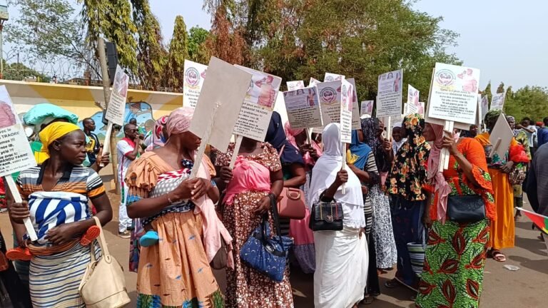 Marche mondiale du 30 Avril : Les femmes scandent le nom de ‘’IB’’ dans les rues 3