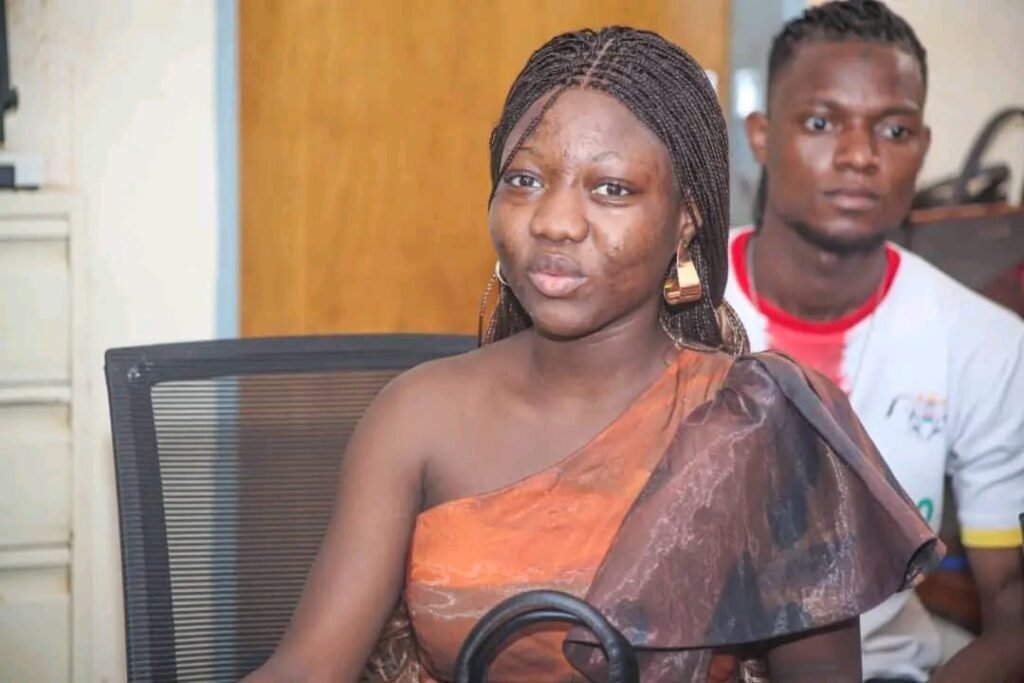 Patriotisme : Fabienne Dipama offre 1 million de FCFA aux veuves et orphelins des FDS tombées 2