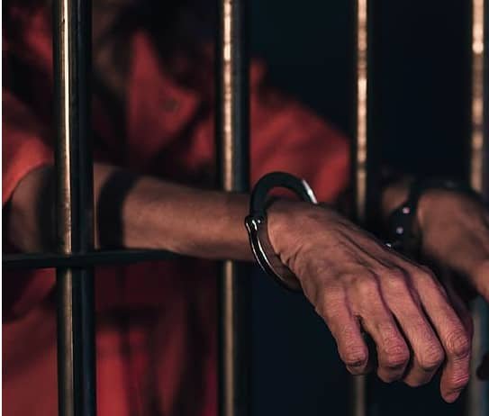 Royaume-Uni : Emprisonné par erreur pour le meurtre d’une serveuse, un homme est libéré après 38 ans de prison 3