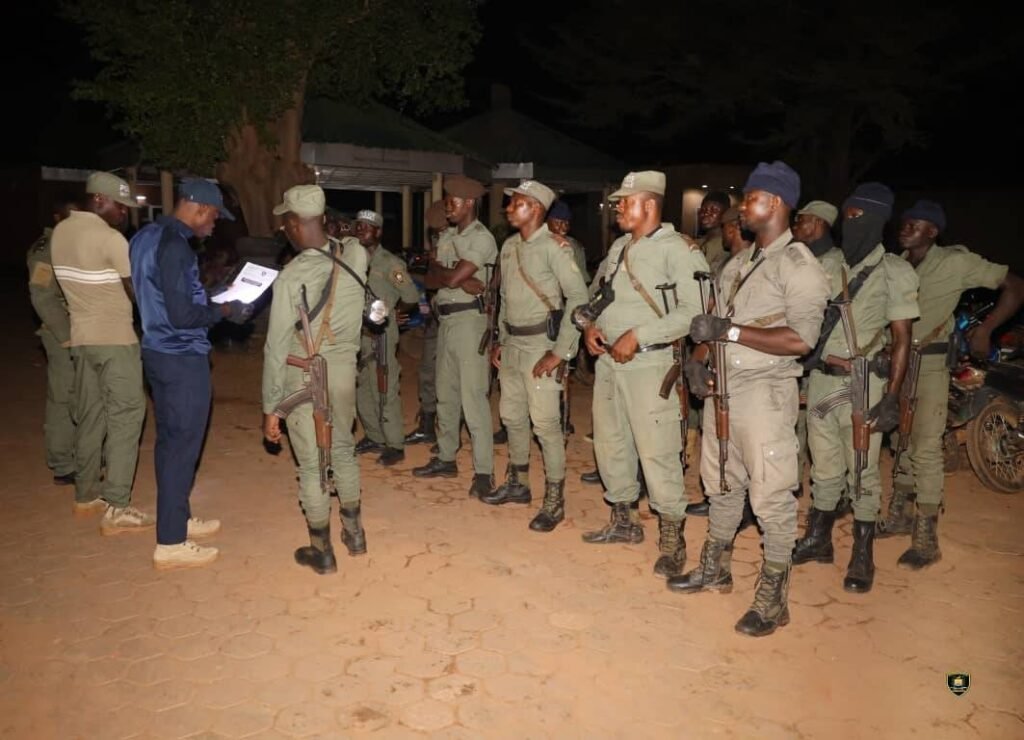 Ouagadougou : La police municipale patrouille dans les cimetières 2 Ouagadougou : La police municipale patrouille dans les cimetières 2