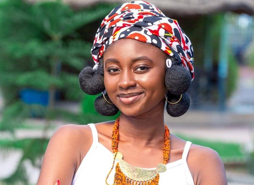 2e Dauphine à Miss Universités 2025 : Daphné destituée, Allyson récupère la couronne 3 2e Dauphine à Miss Universités 2025 : Daphné destituée, Allyson récupère la couronne 3