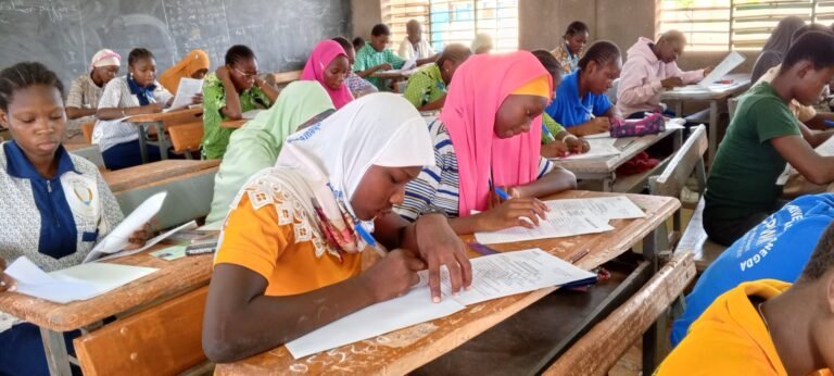 Concours Élite Mathématiques 2025 : 169 élèves filles en composition 1 Concours Élite Mathématiques 2025 : 169 élèves filles en composition 1