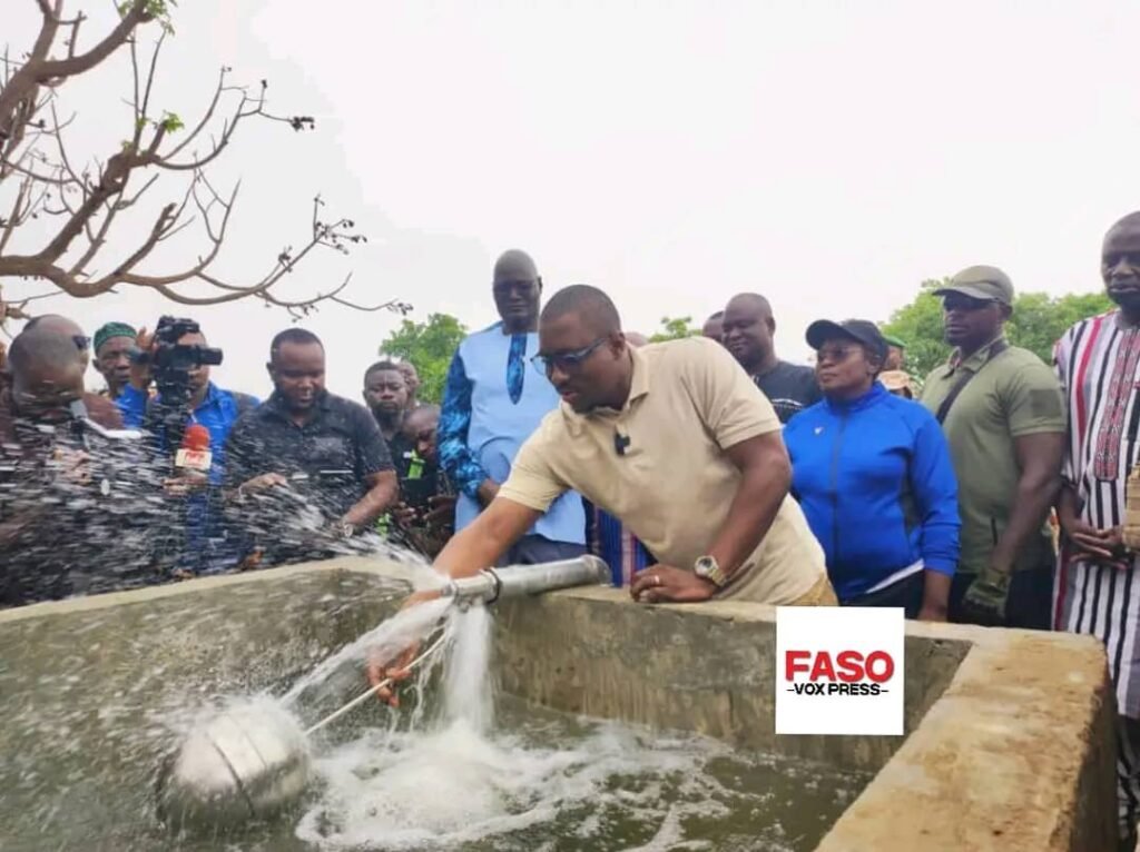 Burkina : Le Président du Faso concrétise sa promesse faite aux femmes de Zongo 2 Burkina : Le Président du Faso concrétise sa promesse faite aux femmes de Zongo 2