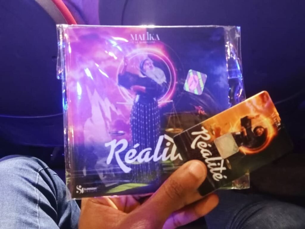 Malika la Slamazone dévoile son nouvel album intitulé ‘’Réalité’’ 2 Malika la Slamazone dévoile son nouvel album intitulé ‘’Réalité’’ 2