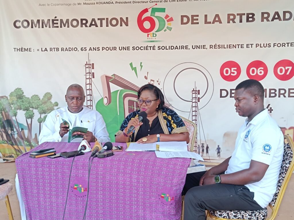 « Au cœur des mystères révélés, ce qu’ils m’ont enseigné » : Wend Puiré Bénédicte Sawadogo dévoile le tome III 3 « Au cœur des mystères révélés, ce qu’ils m’ont enseigné » : Wend Puiré Bénédicte Sawadogo dévoile le tome III 3
