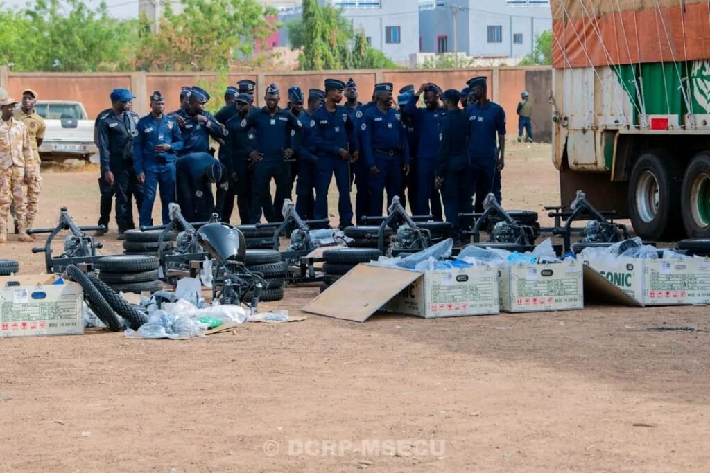 Lutte contre le terrorisme : 900 motos et 164 tricycles saisis en route vers la Côte d’Ivoire 4 Lutte contre le terrorisme : 900 motos et 164 tricycles saisis en route vers la Côte d’Ivoire 4