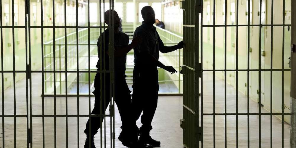 Royaume-Uni : Emprisonné par erreur pour le meurtre d’une serveuse, un homme est libéré après 38 ans de prison 2 Royaume-Uni : Emprisonné par erreur pour le meurtre d’une serveuse, un homme est libéré après 38 ans de prison 2
