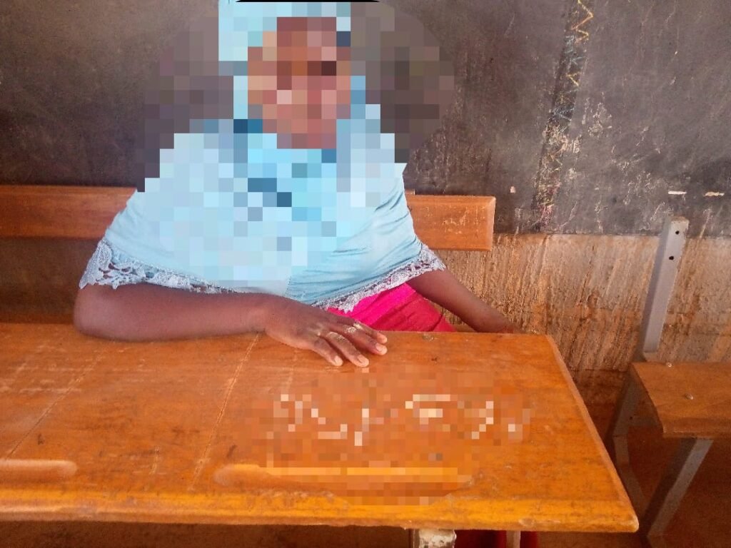 Viol d'une élève déplacée interne mineure à Kaya : Avec son bébé au dos, Wendyam décroche le CEP 8 Viol d'une élève déplacée interne mineure à Kaya : Avec son bébé au dos, Wendyam décroche le CEP 8