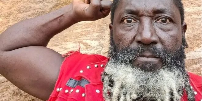 Cameroun : L'artiste Saint Désir Atango avoue des actes d’inceste avec ces 2 filles 5