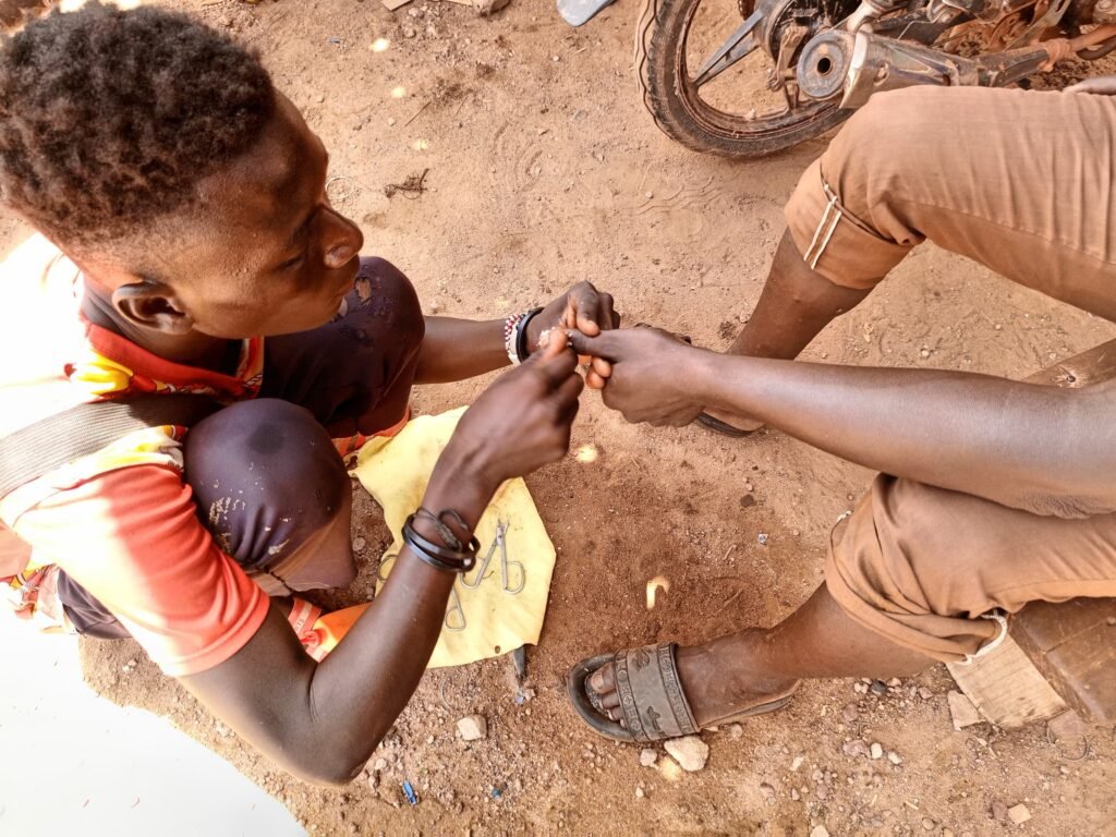 Manucure-pédicure ambulante : Des soins express aux normes d’hygiène incertaines 5 Manucure-pédicure ambulante : Des soins express aux normes d’hygiène incertaines 5