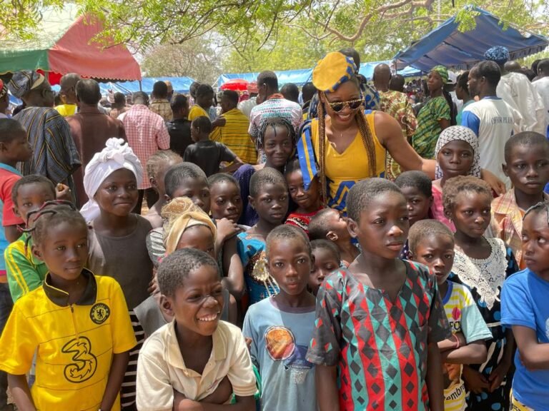 Fondation Ka Cora : Collecte de kits scolaires pour 1000 enfants démunis et orphelins des FDS et VDP 1 Fondation Ka Cora : Collecte de kits scolaires pour 1000 enfants démunis et orphelins des FDS et VDP 1