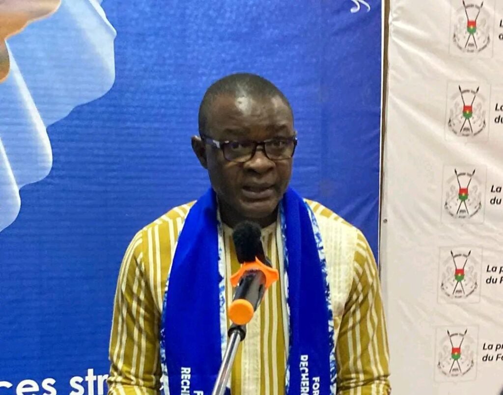CNES : La 3e édition du forum de la recherche stratégique consacrée à l’Afrique et ses ressources 3 CNES : La 3e édition du forum de la recherche stratégique consacrée à l’Afrique et ses ressources 3