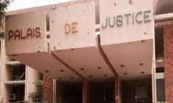 Ouagadougou : Un pasteur polygame condamné pour violences familiales 1 Ouagadougou : Un pasteur polygame condamné pour violences familiales 1
