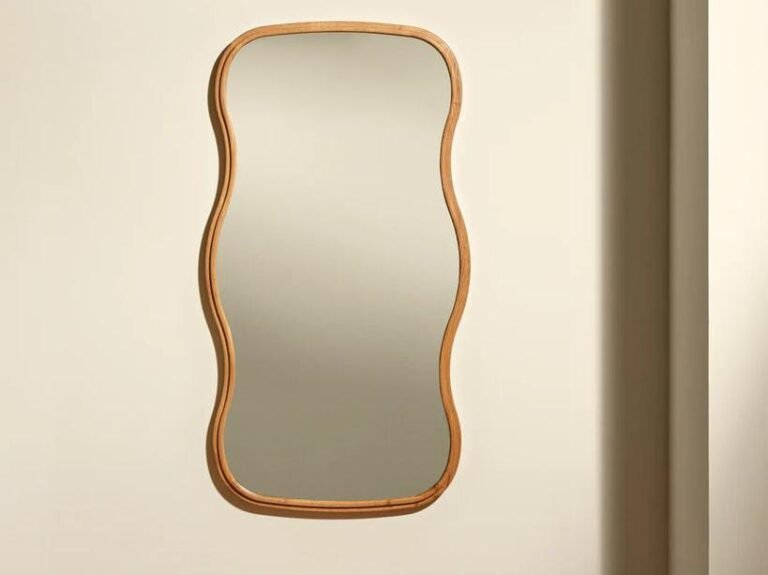 Emplacement des miroirs : Ces erreurs à éviter pour protéger l'énergie et le bien-être 1 Emplacement des miroirs : Ces erreurs à éviter pour protéger l'énergie et le bien-être 1