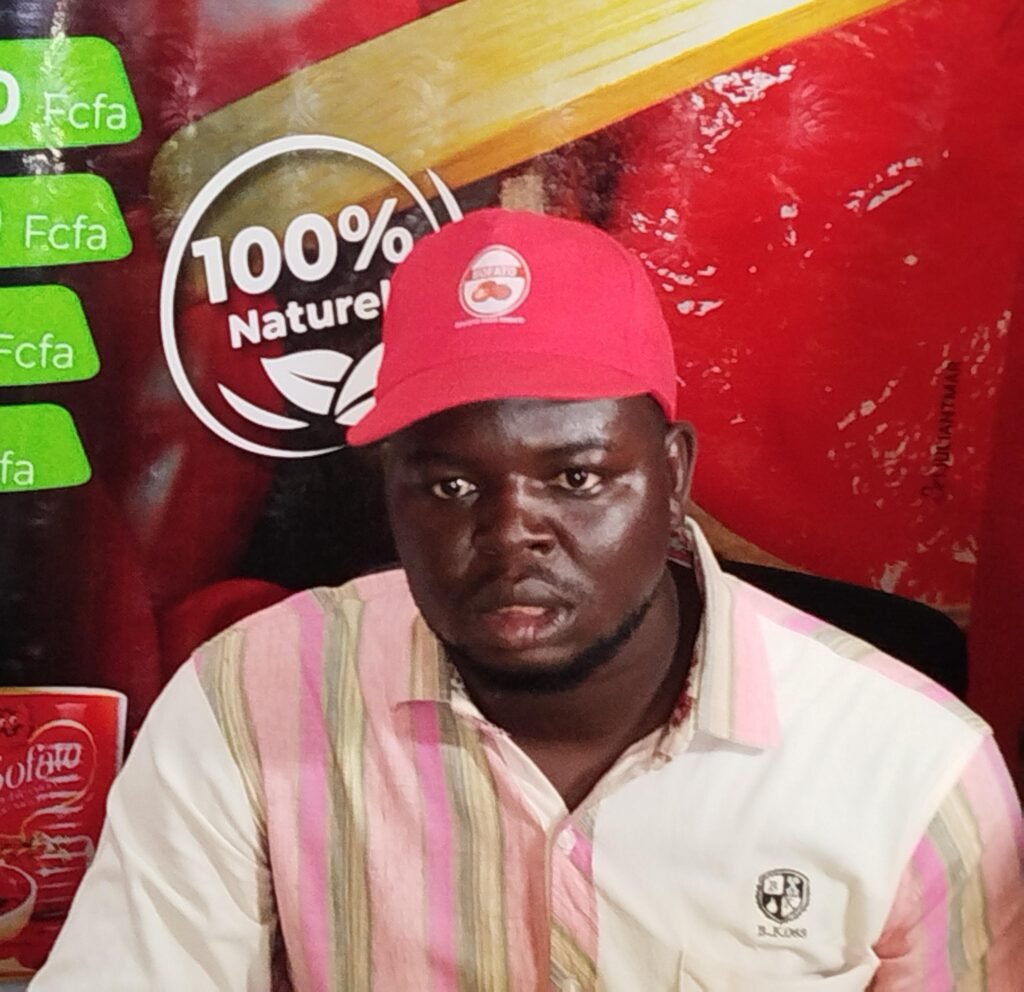 SOFATO: « C'est une production de 2380 boîtes de tomates par heure », Aziz Nignan, PDG de la société 5 SOFATO: « C'est une production de 2380 boîtes de tomates par heure », Aziz Nignan, PDG de la société 5