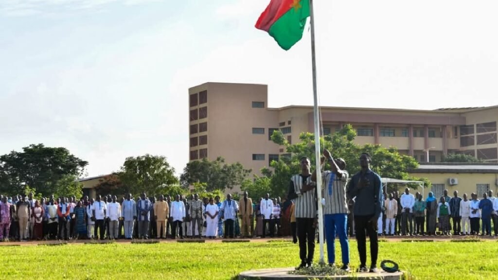 « L’immersion patriotique fera désormais partie des modules de formation des étudiants », Pr Adjima Thiombiano 2 « L’immersion patriotique fera désormais partie des modules de formation des étudiants », Pr Adjima Thiombiano 2