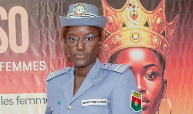 Assétou Ouattara : De pompiste à Inspectrice de sécurité pénitentiaire 1 Assétou Ouattara : De pompiste à Inspectrice de sécurité pénitentiaire 1