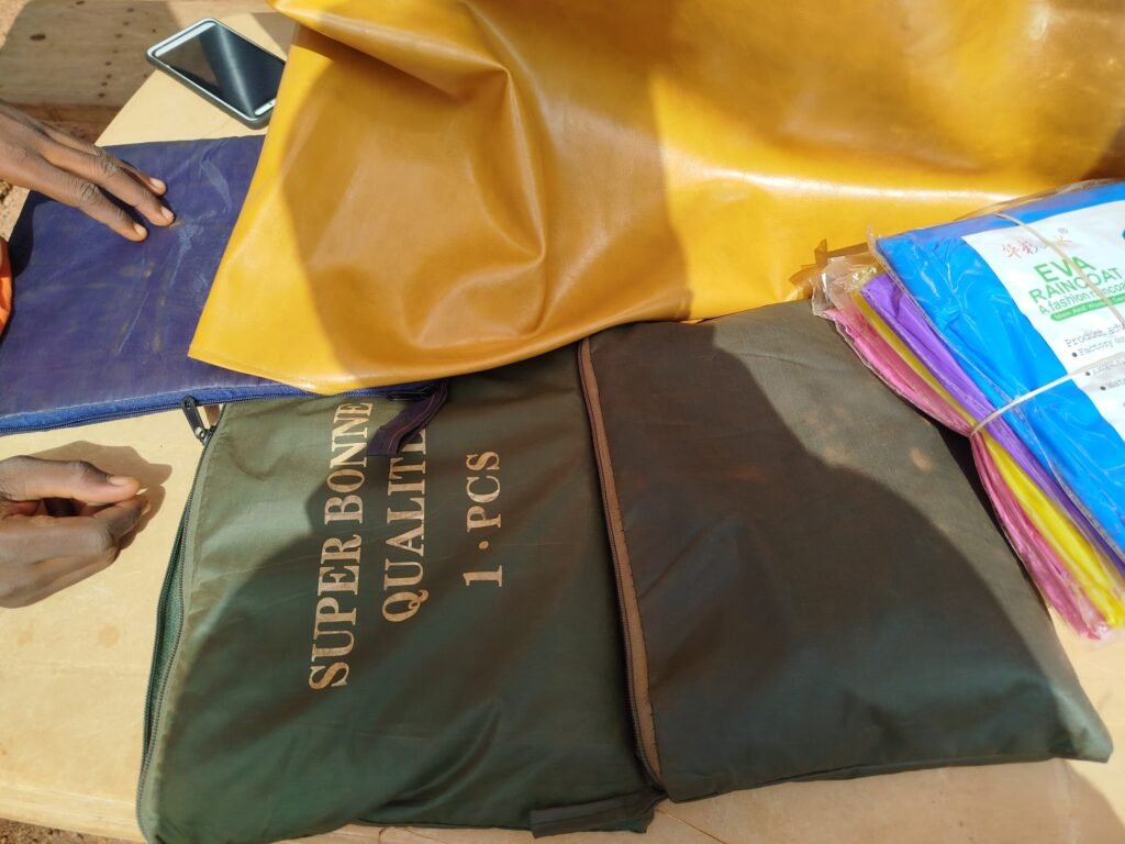 Saison de pluies à Ouagadougou : Les imperméables pleuvent aussi… et à tous les prix 2
