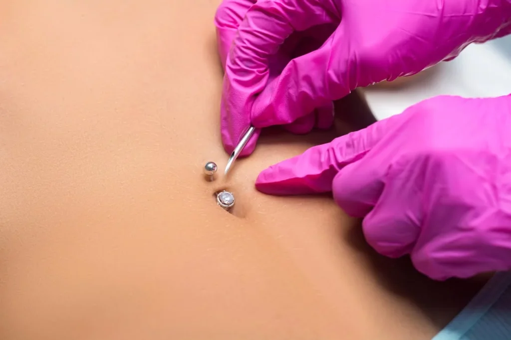 Piercing : Entre style, culture et enjeux sanitaires 4 Piercing : Entre style, culture et enjeux sanitaires 4