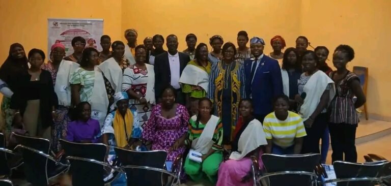 Le Réseau des femmes bâtisseuses : Un mouvement africain pour redéfinir le leadership féminin 1 Le Réseau des femmes bâtisseuses : Un mouvement africain pour redéfinir le leadership féminin 1