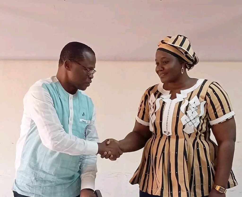 CHU de Tengandogo : Kadidia Dissa/Boro officiellement installée 2 CHU de Tengandogo : Kadidia Dissa/Boro officiellement installée 2