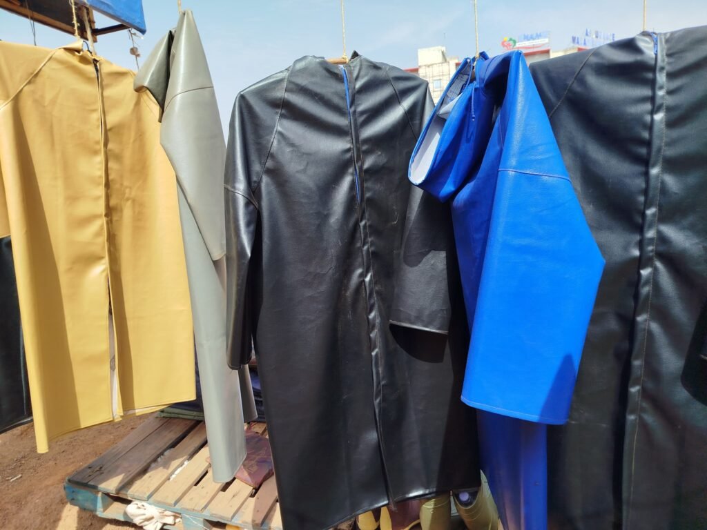 Saison de pluies à Ouagadougou : Les imperméables pleuvent aussi… et à tous les prix 3