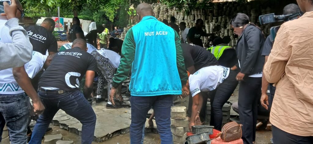 Faso Mêbo: ACEP Burkina s’engage pour un Burkina plus propre 3 Faso Mêbo: ACEP Burkina s’engage pour un Burkina plus propre 3