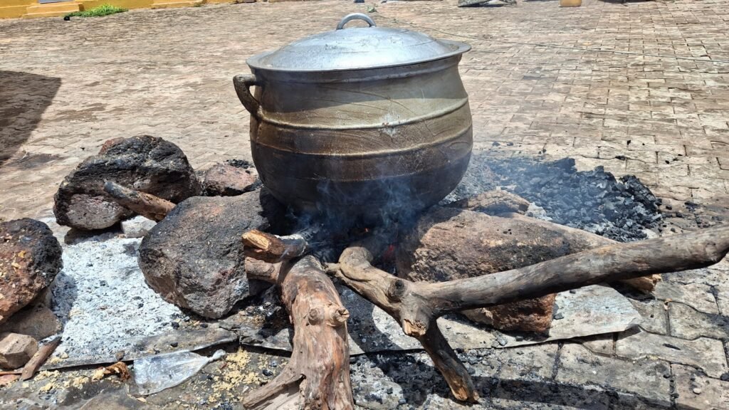 Faso Mêbo Bobo-Dioulasso : Ces femmes volontaires cuisinent chaque jour pour soutenir l’initiative 2 Faso Mêbo Bobo-Dioulasso : Ces femmes volontaires cuisinent chaque jour pour soutenir l’initiative 2