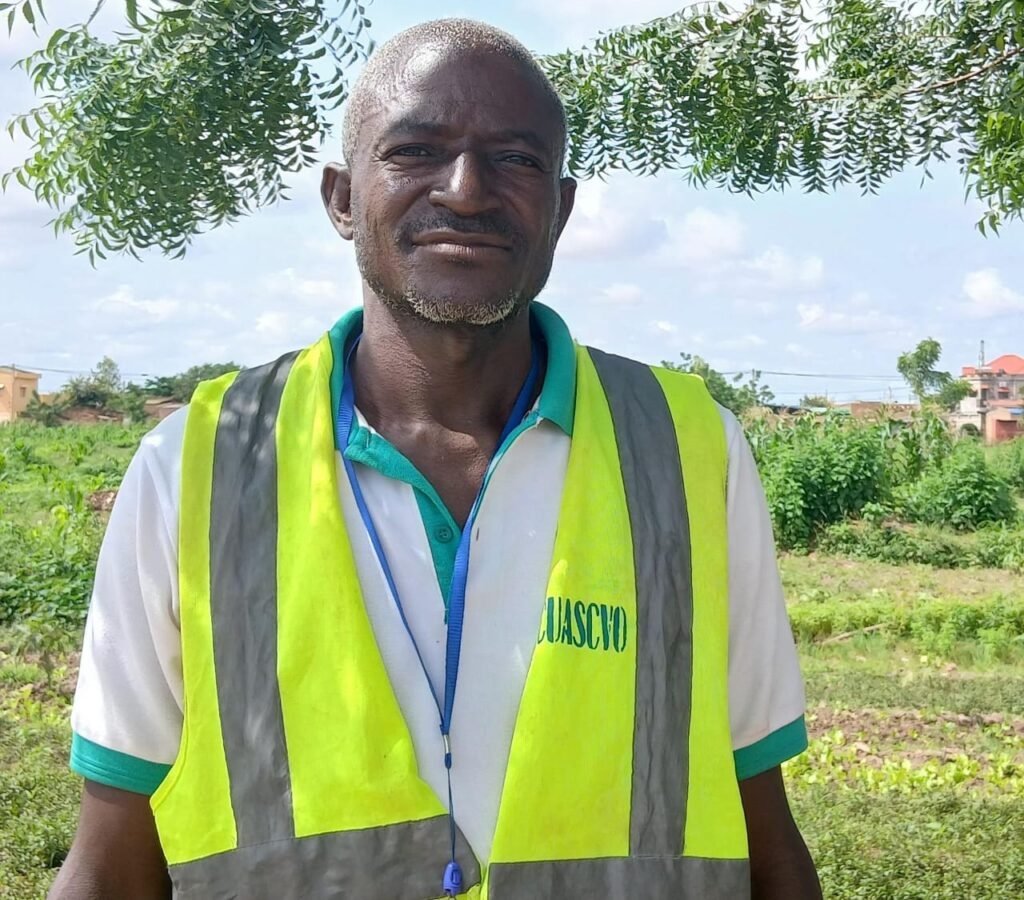 Ceinture Verte de Ouagadougou : L’association CUASCVO met 62 plants sous terre 4 Ceinture Verte de Ouagadougou : L’association CUASCVO met 62 plants sous terre 4