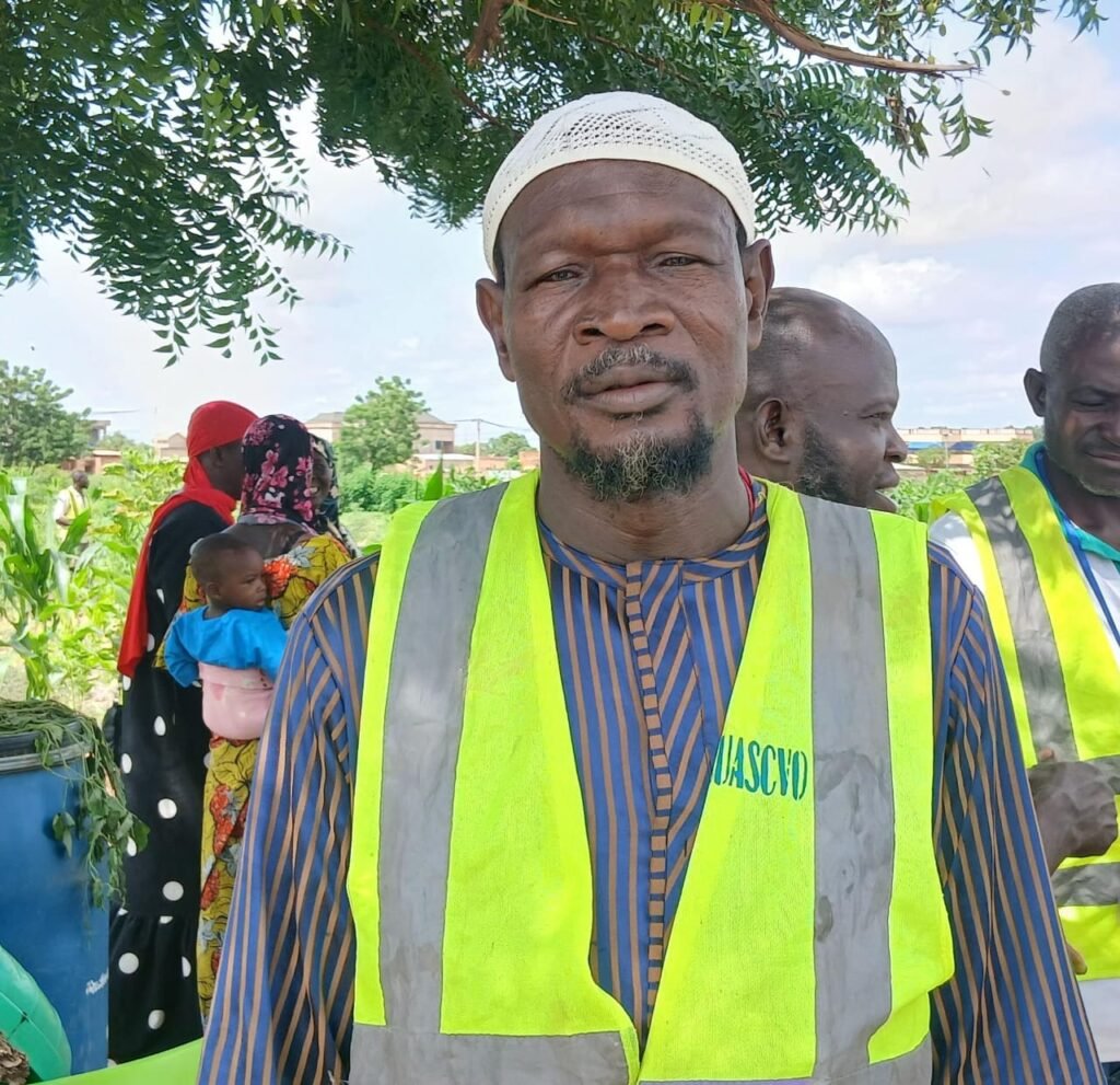 Ceinture Verte de Ouagadougou : L’association CUASCVO met 62 plants sous terre 3 Ceinture Verte de Ouagadougou : L’association CUASCVO met 62 plants sous terre 3
