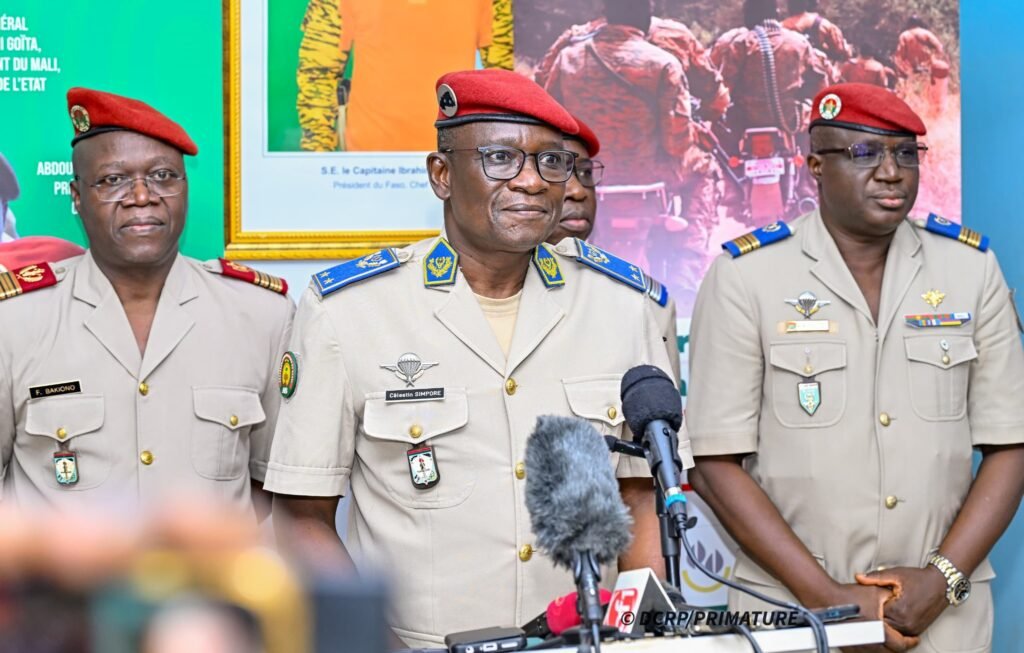 Reconquête territoriale : Le Burkina passe de 70,89 % à 72,70 % selon le ministre de la Défense 2 Reconquête territoriale : Le Burkina passe de 70,89 % à 72,70 % selon le ministre de la Défense 2
